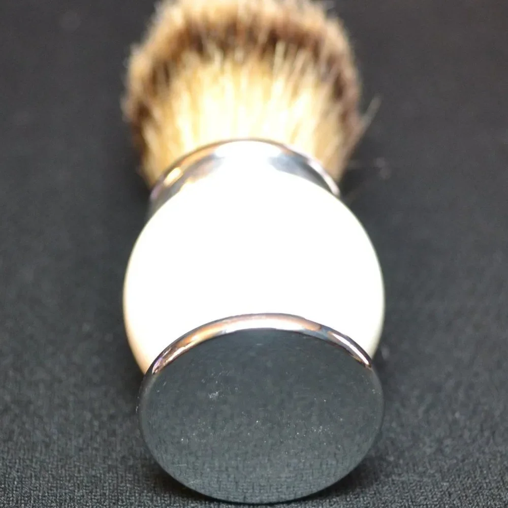 Shaving Brush White Enamel With Chrome Trim Bath Decor Accessories - Picture 3 of 3